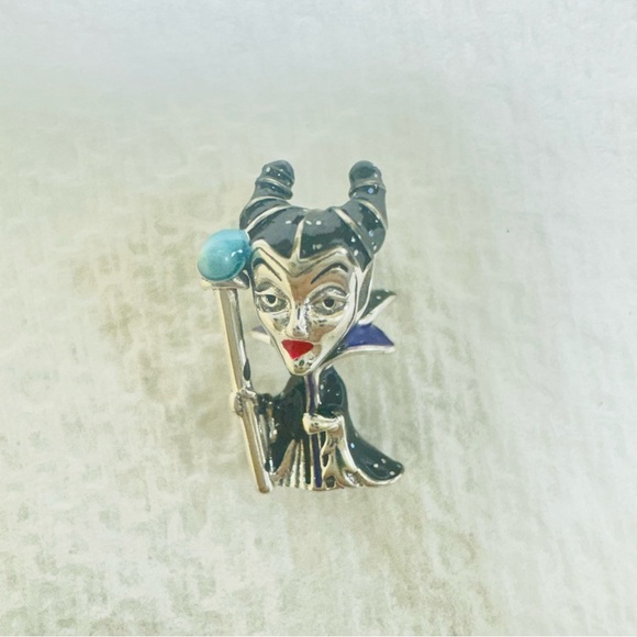 🆕Disney Villains Maleficent Charm - Picture 5 of 9
